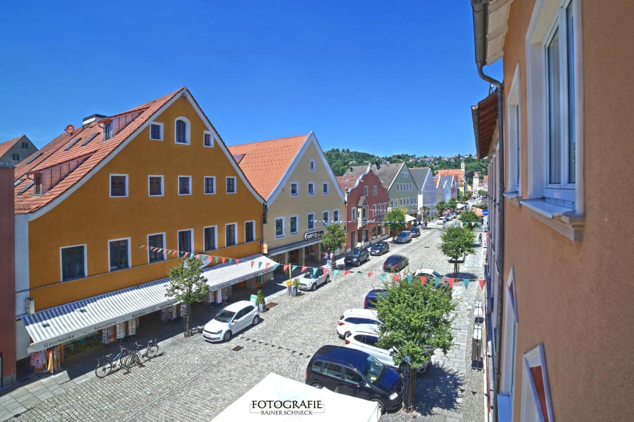 Cafe Am Donautor Hotel Kelheim Exterior photo